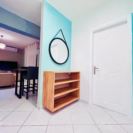 Ithaca 3rd Floor With A View アパート